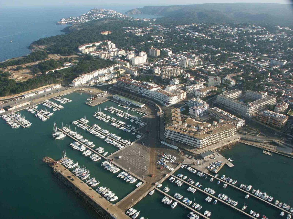 Puig Sureda - Apartamentos L' Escala Εξωτερικό φωτογραφία